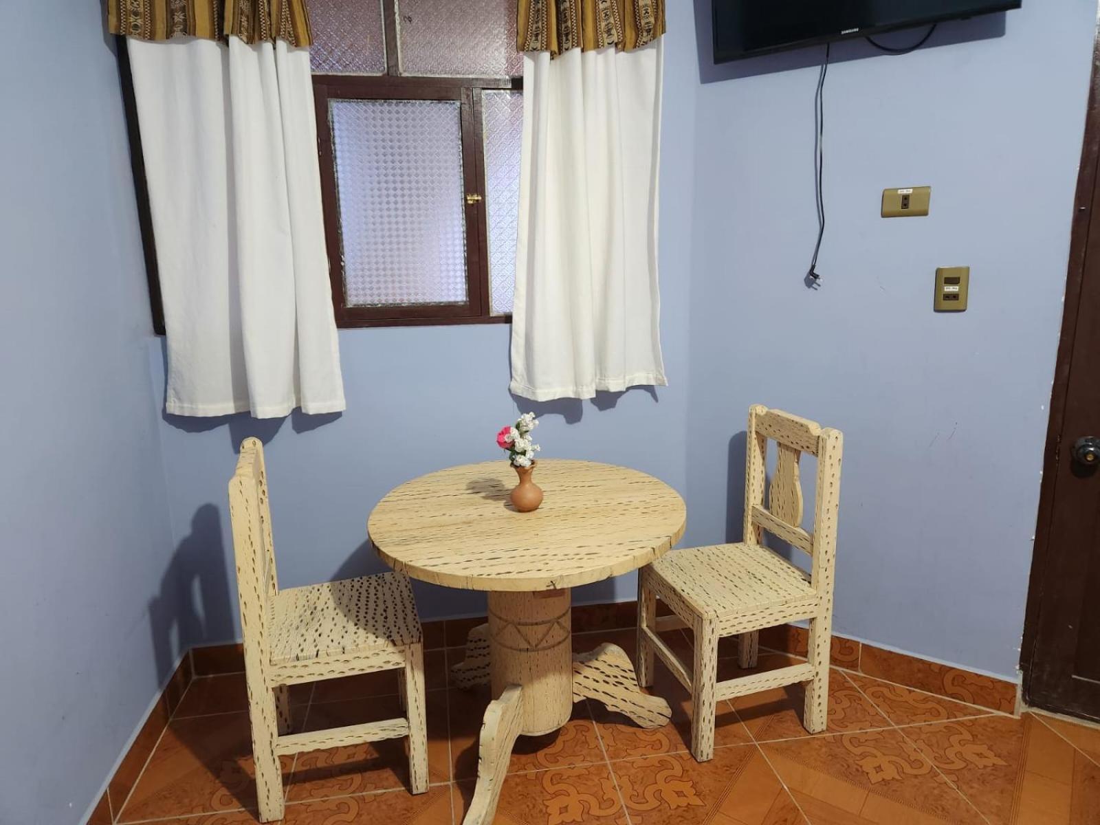 Hotel Aguilar أويوني المظهر الخارجي الصورة