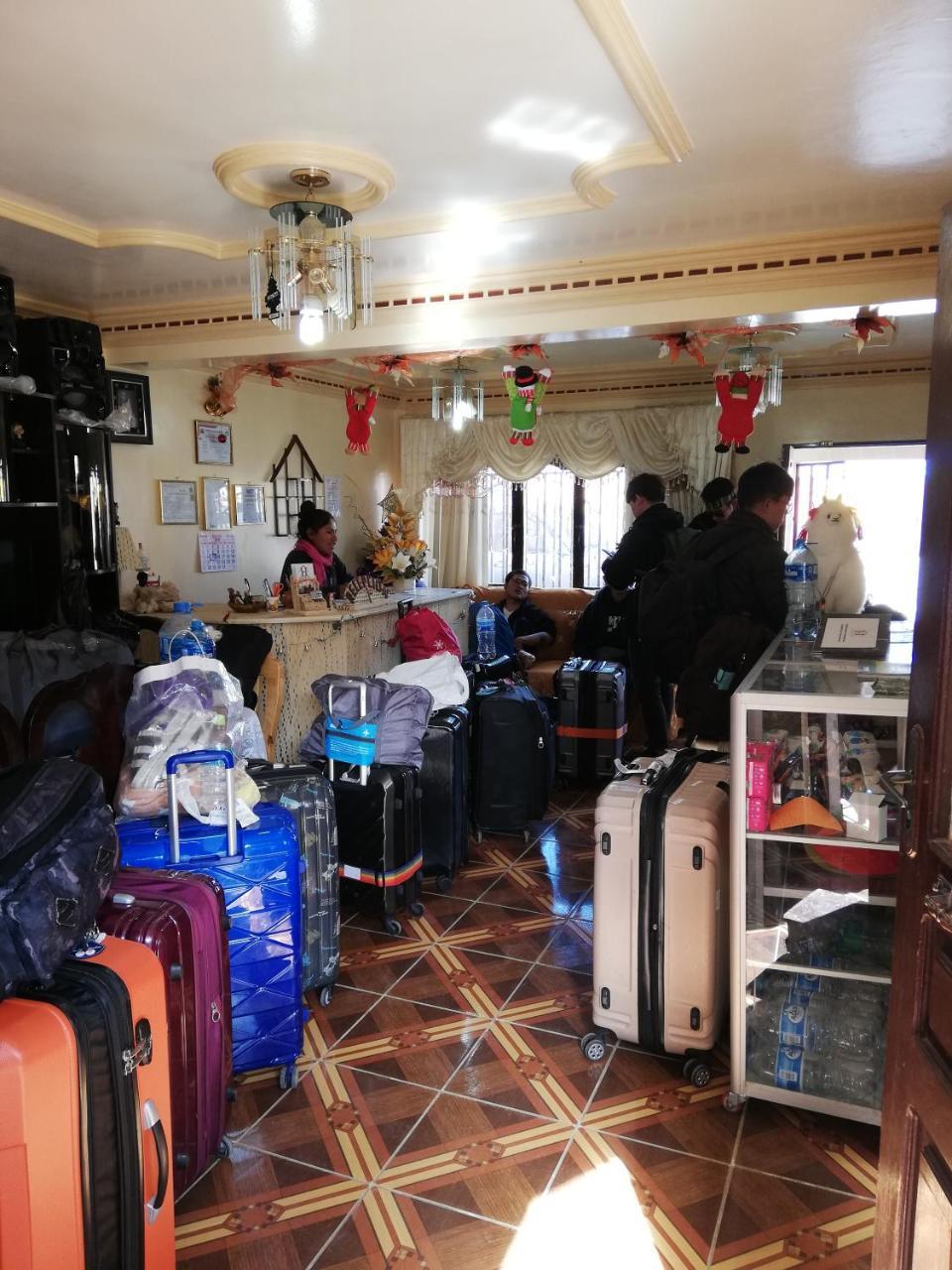 Hotel Aguilar أويوني المظهر الخارجي الصورة